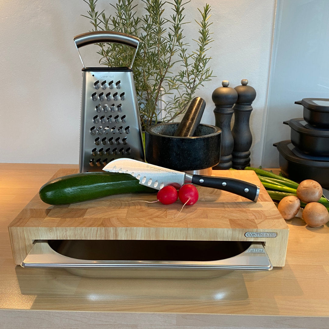 Eine Collage von Küchenhelfern für Hobbyköche in einem Blogbeitrag über Hobbys in der Küche.